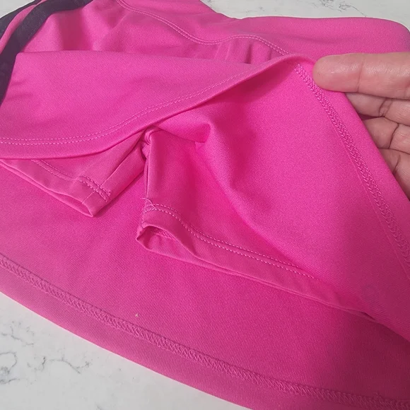 Adidas hot pink with black stripes skort skirt size 2T - Picture 2 of 8